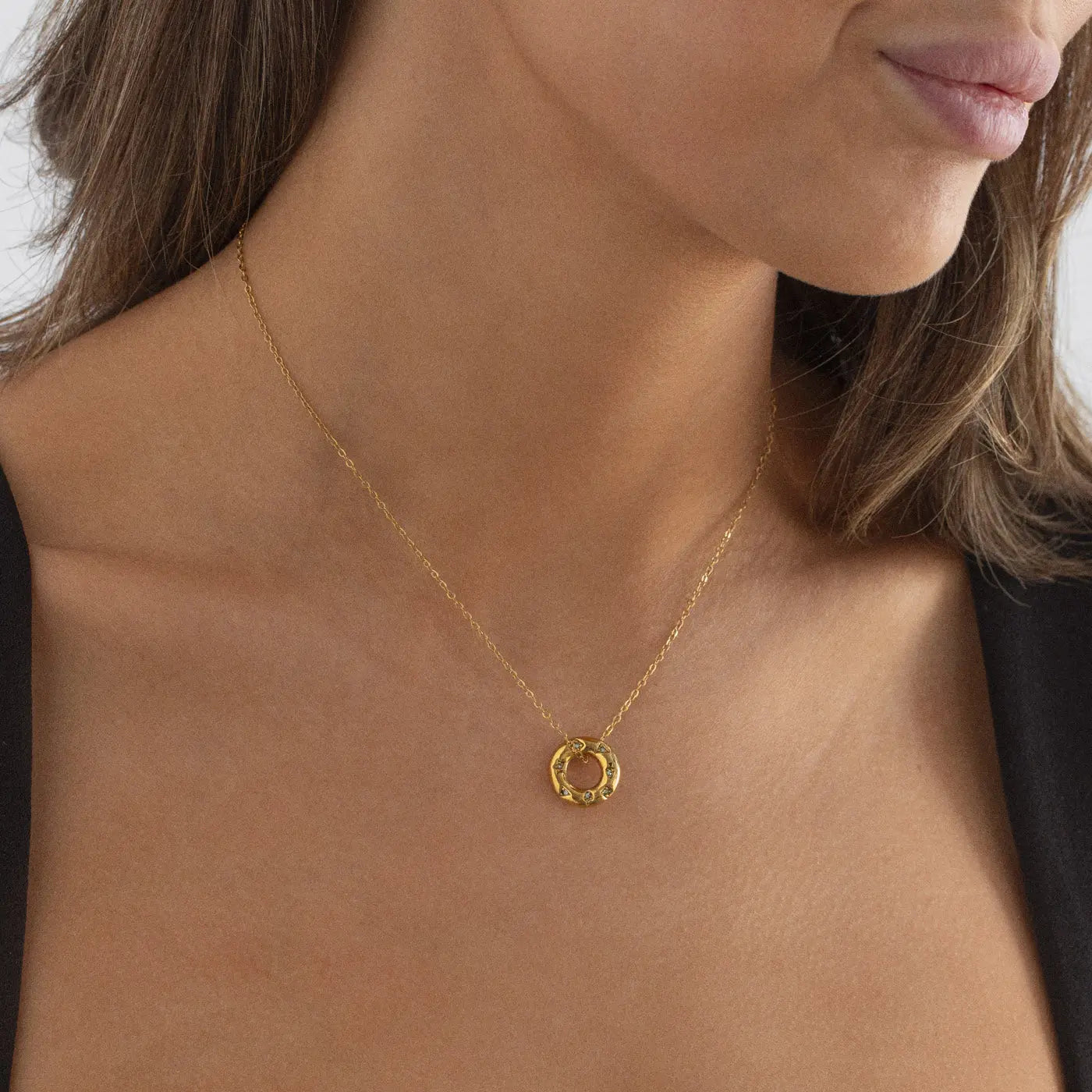 .Collar Elena