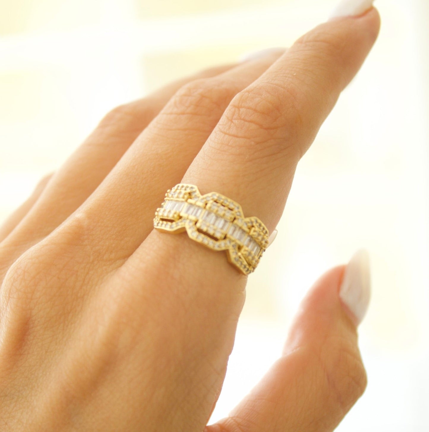 Anillo Lu