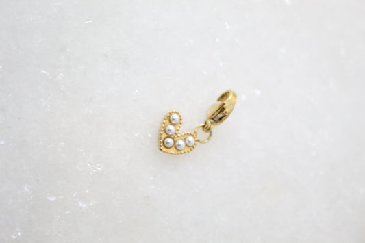 Charm Corazon perlas