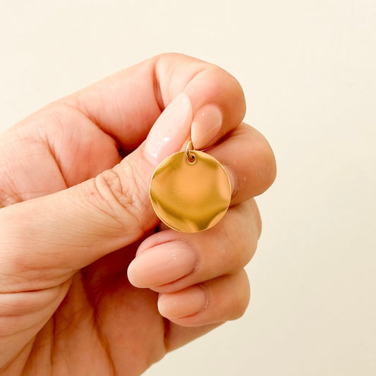 Charm 20 gold.